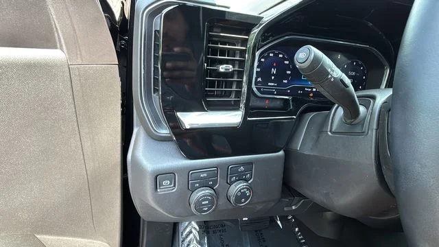 Used 2025 Black Chevrolet LT image 21