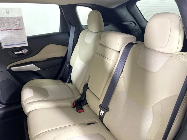 Used 2017 Silver Jeep Sport image 28