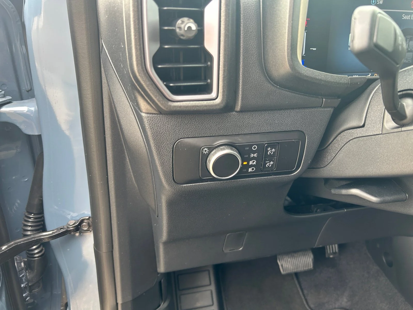 New 2026 Azure Grey Metallic Tri-Coat Ford Big Bend image 15