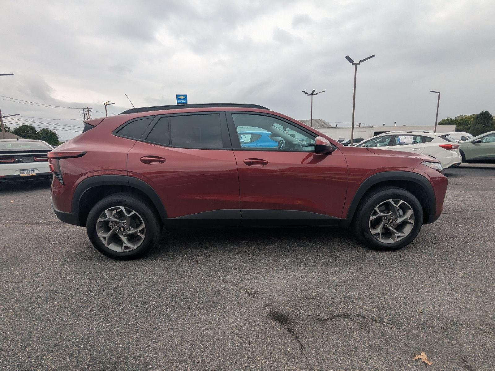 Used 2025 Crimson Metallic Chevrolet LT image 8
