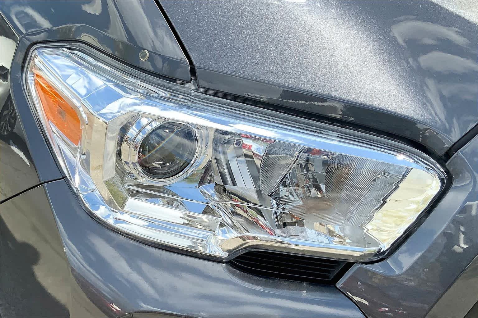 Used 2019 Magnetic Gray Metallic Toyota SR image 20