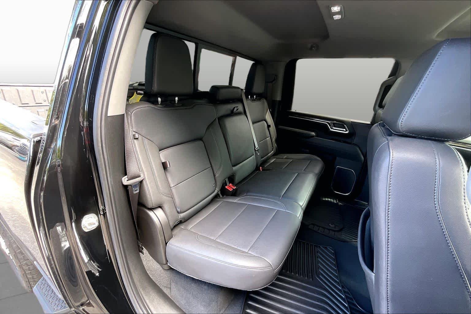 2025 Chevrolet Silverado 2500HD LTZ - Photo 26