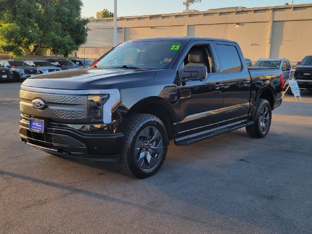 Certified Used 2023 Agate Black Metallic Ford XLT image 33