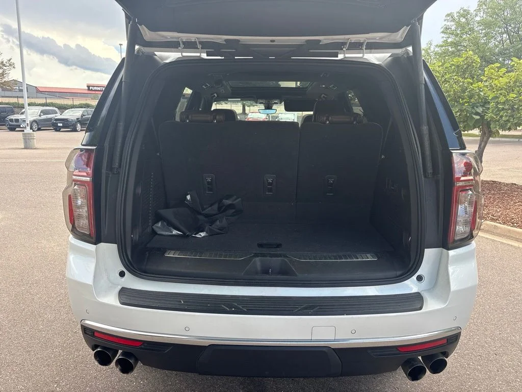 Used 2021 White Chevrolet High Country image 23