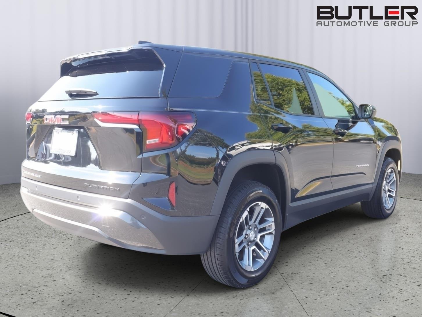 Used 2025 Ebony Twilight Metallic GMC AWD Elevation image 6