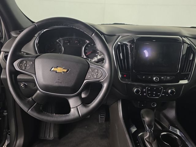 Used 2023 Silver Sage Chevrolet LT image 9