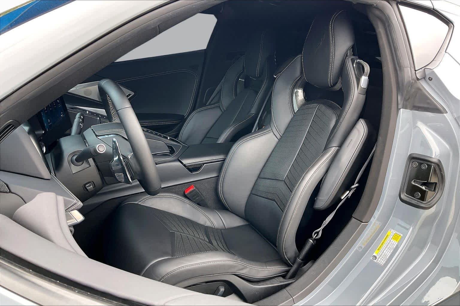 Used 2025 Sea Wolf Gray Tricoat Chevrolet 2LT image 9