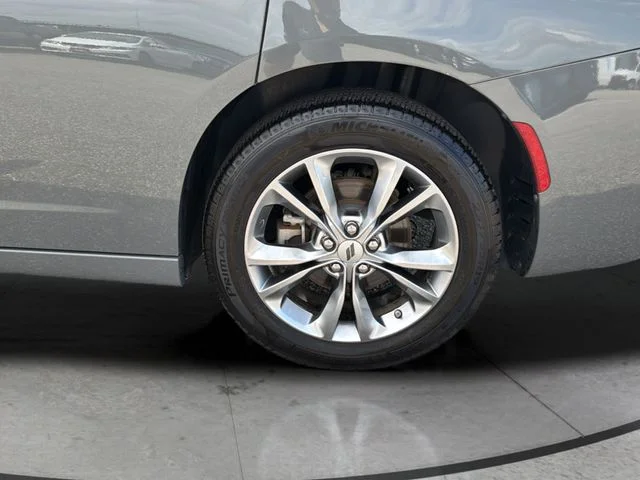 Used 2023 Gray Dodge SXT image 31