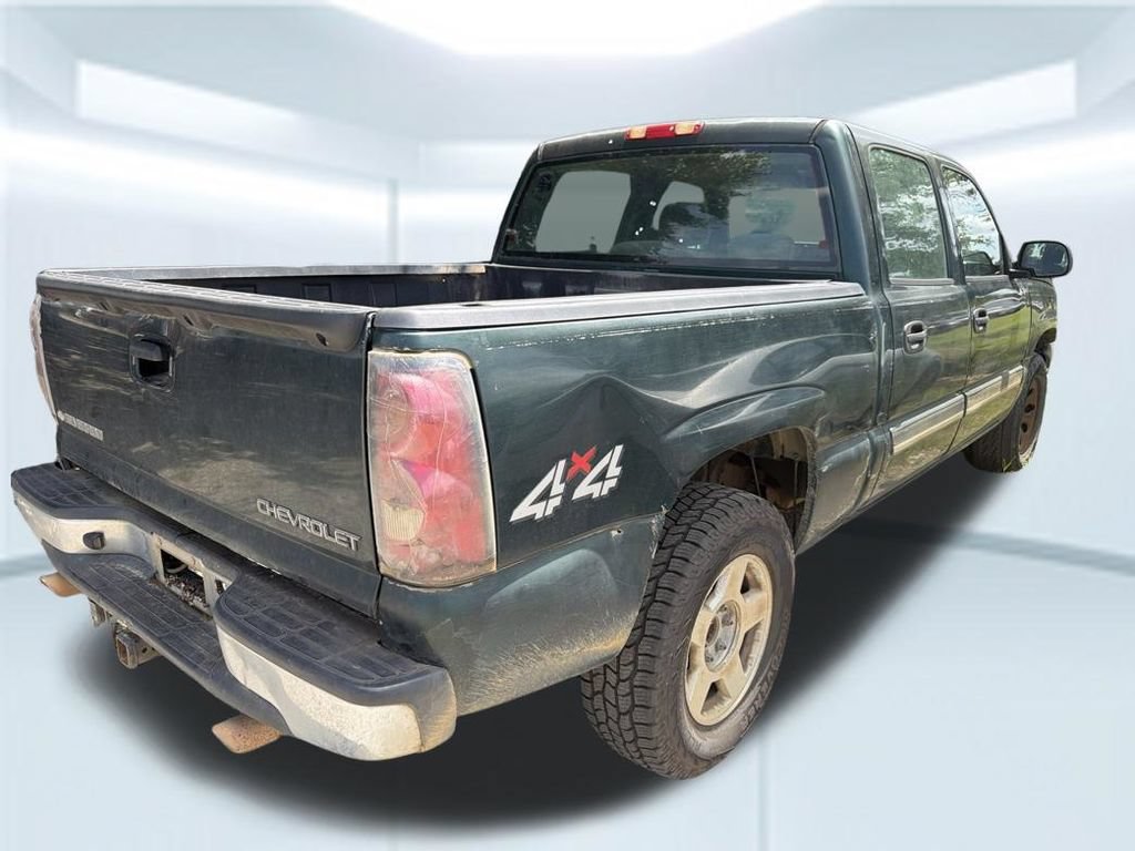Used 2005 Dark Green Metallic Chevrolet LS image 7