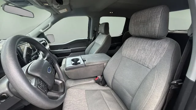Used 2023 Silver Ford XLT image 17