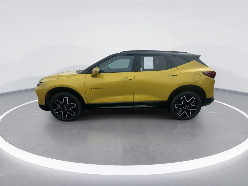 Used 2023 Yellow Chevrolet RS image 5