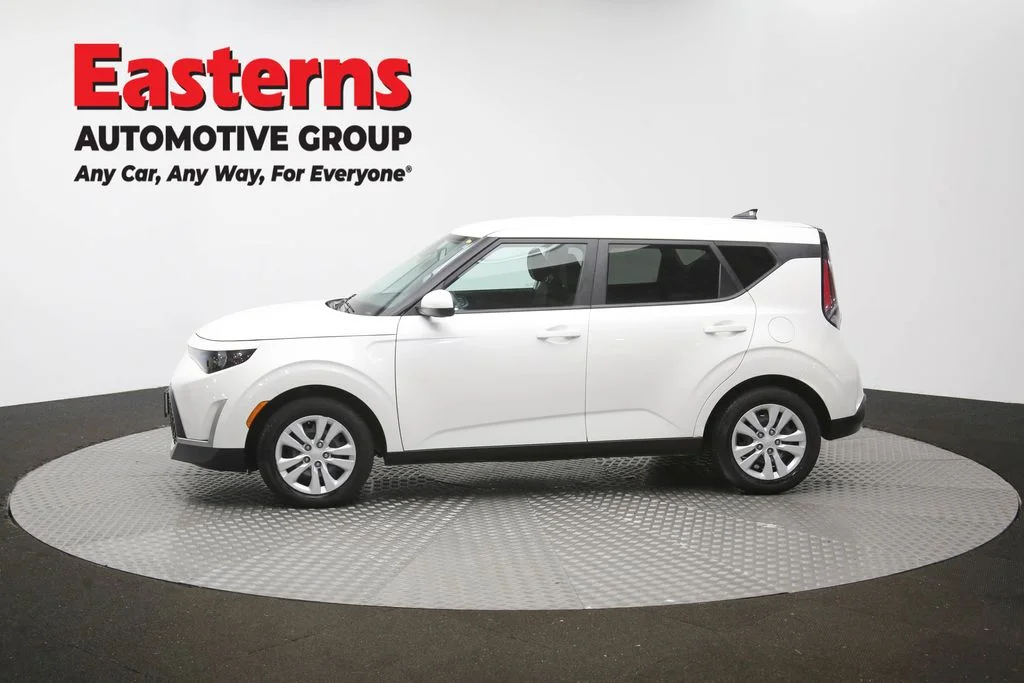 Used 2023 White Kia LX image 58