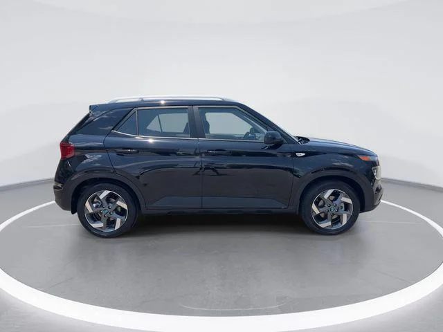 New 2026 Black Hyundai SEL image 9