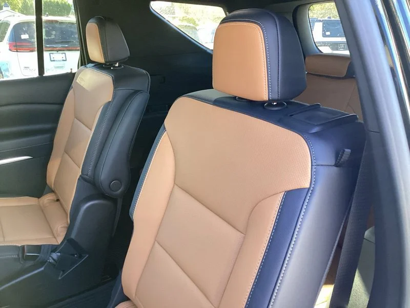 2027 Chevrolet Traverse Z71 - Photo 18