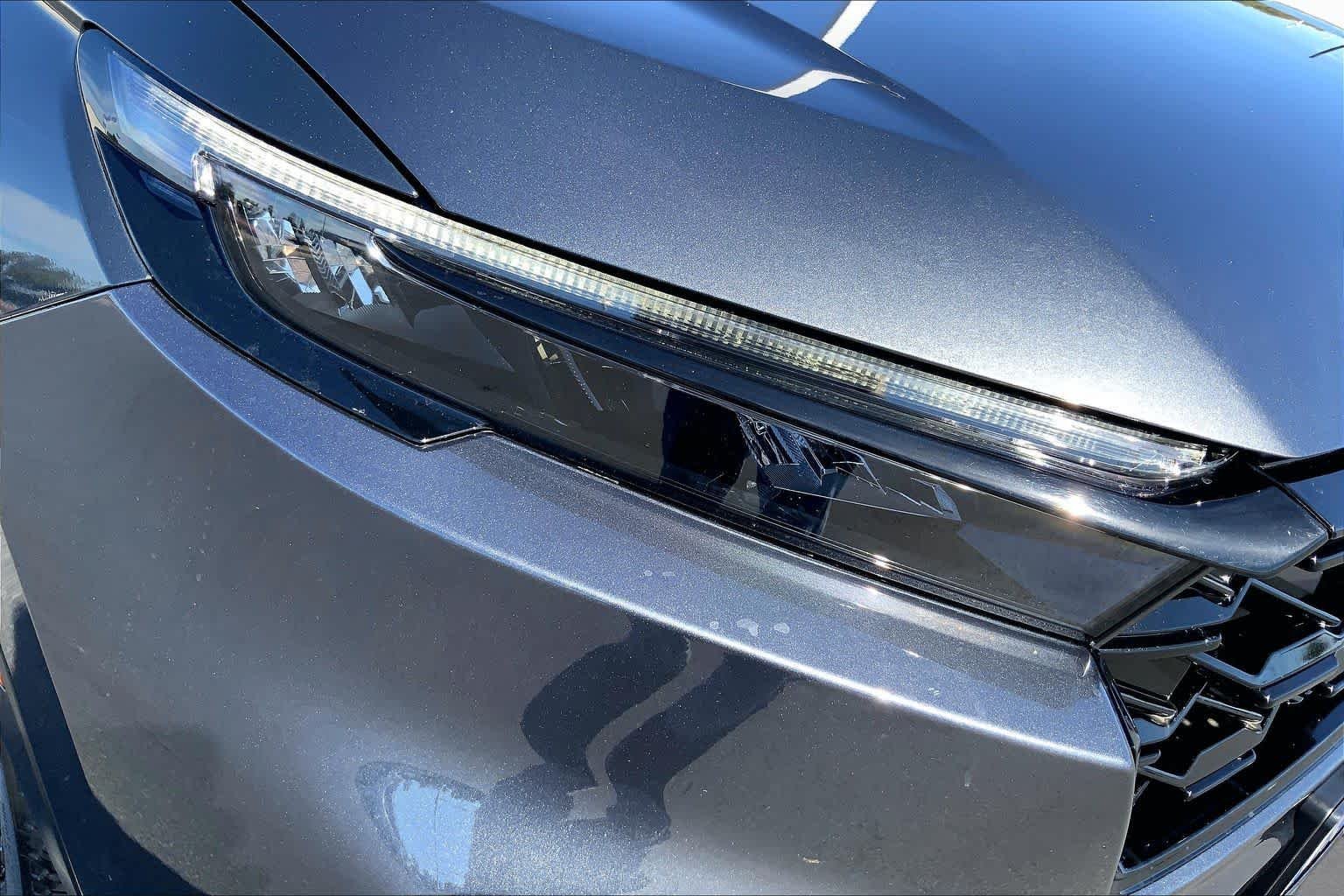 Used 2024 Meteorite Gray Metallic Honda Sport Touring image 27