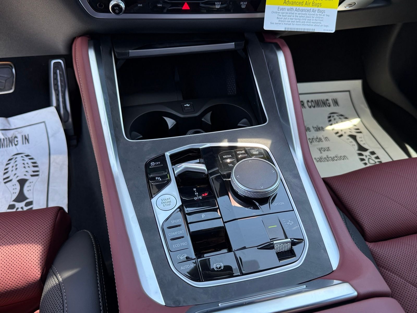 New 2027 Black Sapphire Metallic BMW xDrive40i image 26