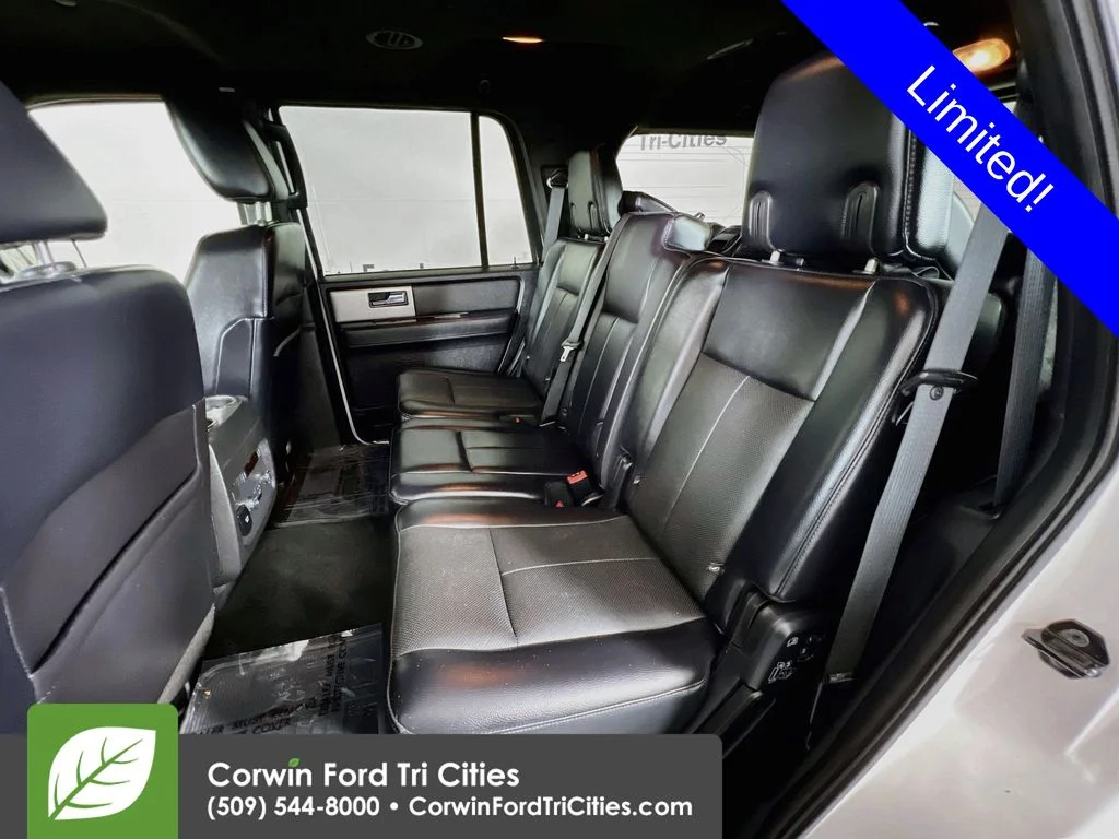 Used 2017 White Platinum Clearcoat Metallic Ford Limited image 29