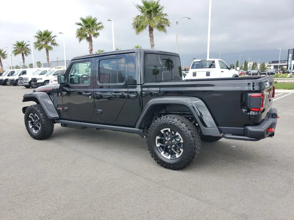 New 2026 Black Clear-Coat Exterior Paint Jeep Rubicon image 3