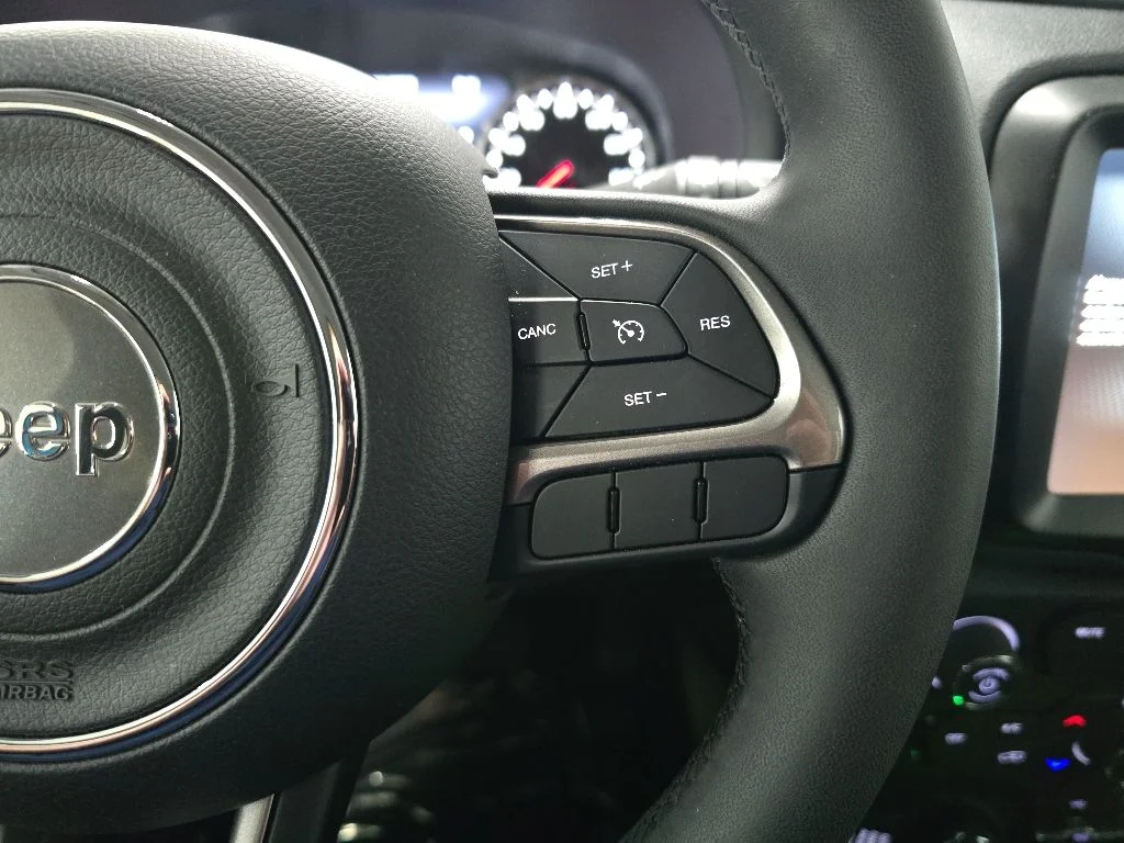 Used 2022 Teal Jeep Latitude image 20