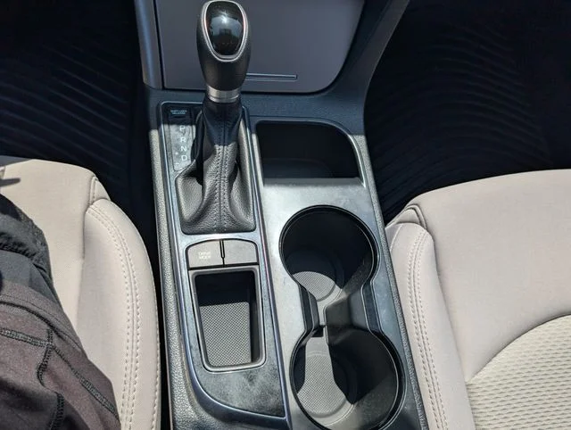 Used 2017 Silver Hyundai Base image 31