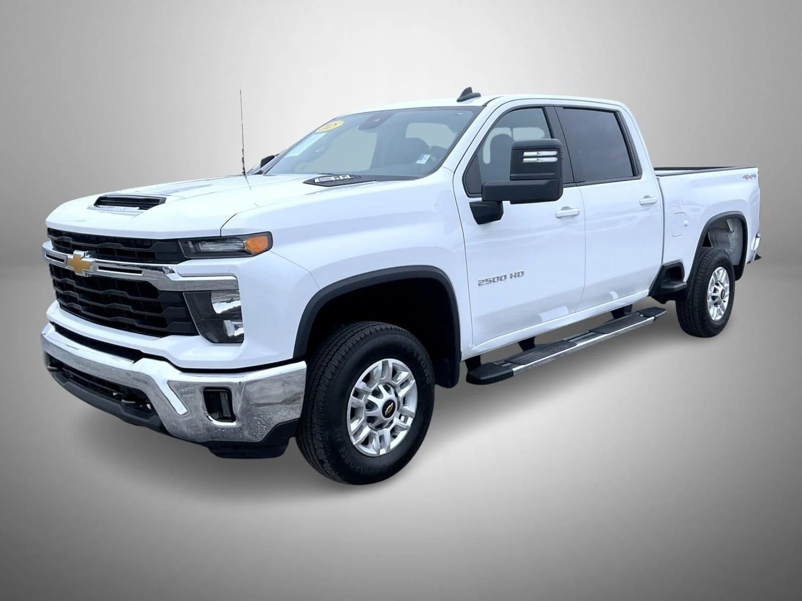 Certified Used 2025 White Chevrolet LT image 1