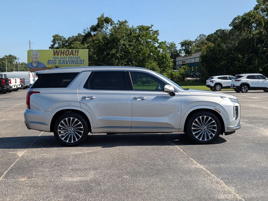 Used 2024 Silver Hyundai Calligraphy image 6