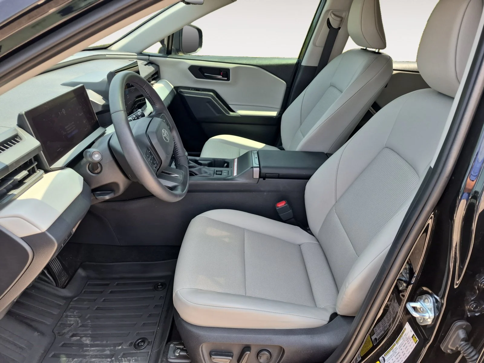 Used 2026 Black Toyota XLE Premium image 23