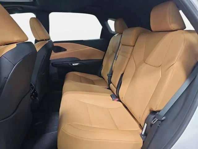 New 2026 Eminent White Pearl Lexus PREMIUM PLUS image 17