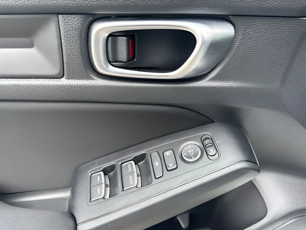 Used 2024 White Honda LX image 23