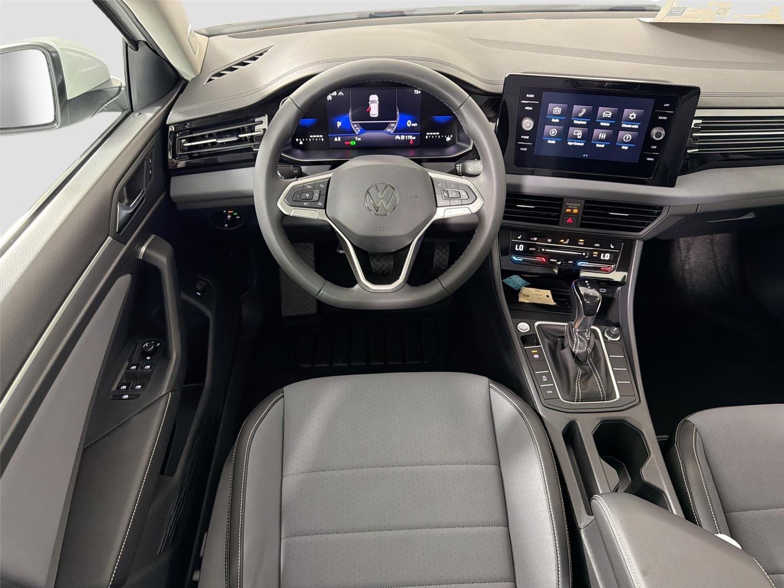 New 2026 Opal White Pearl Volkswagen SE image 21