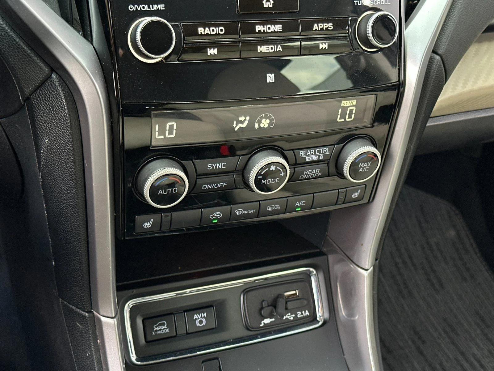 Used 2019 Cinnamon Brown Pearl Subaru Premium image 19