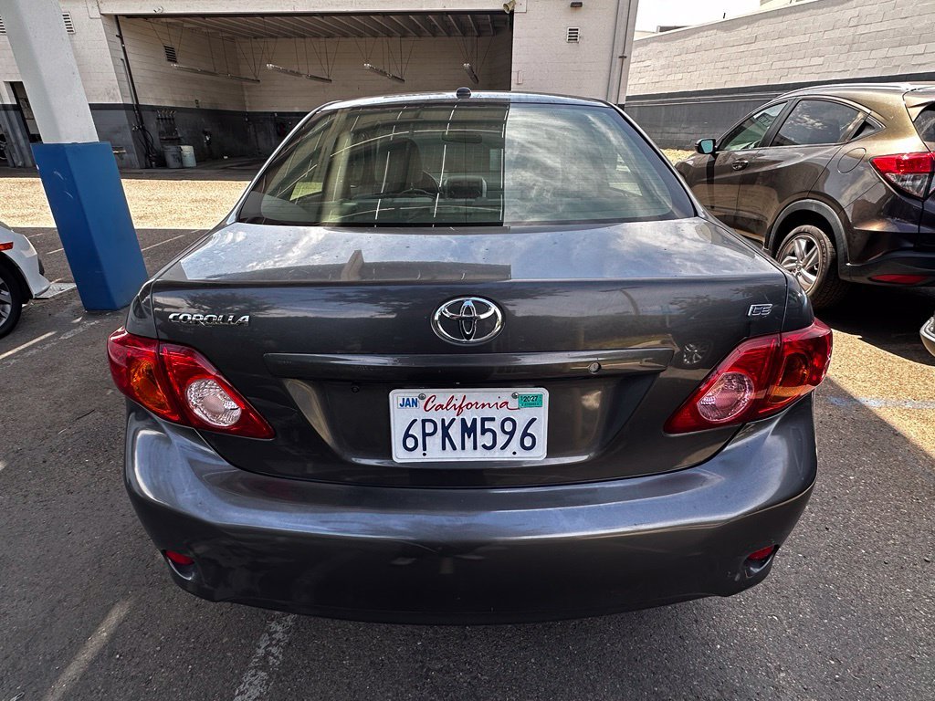 Used 2010  Toyota  image 18