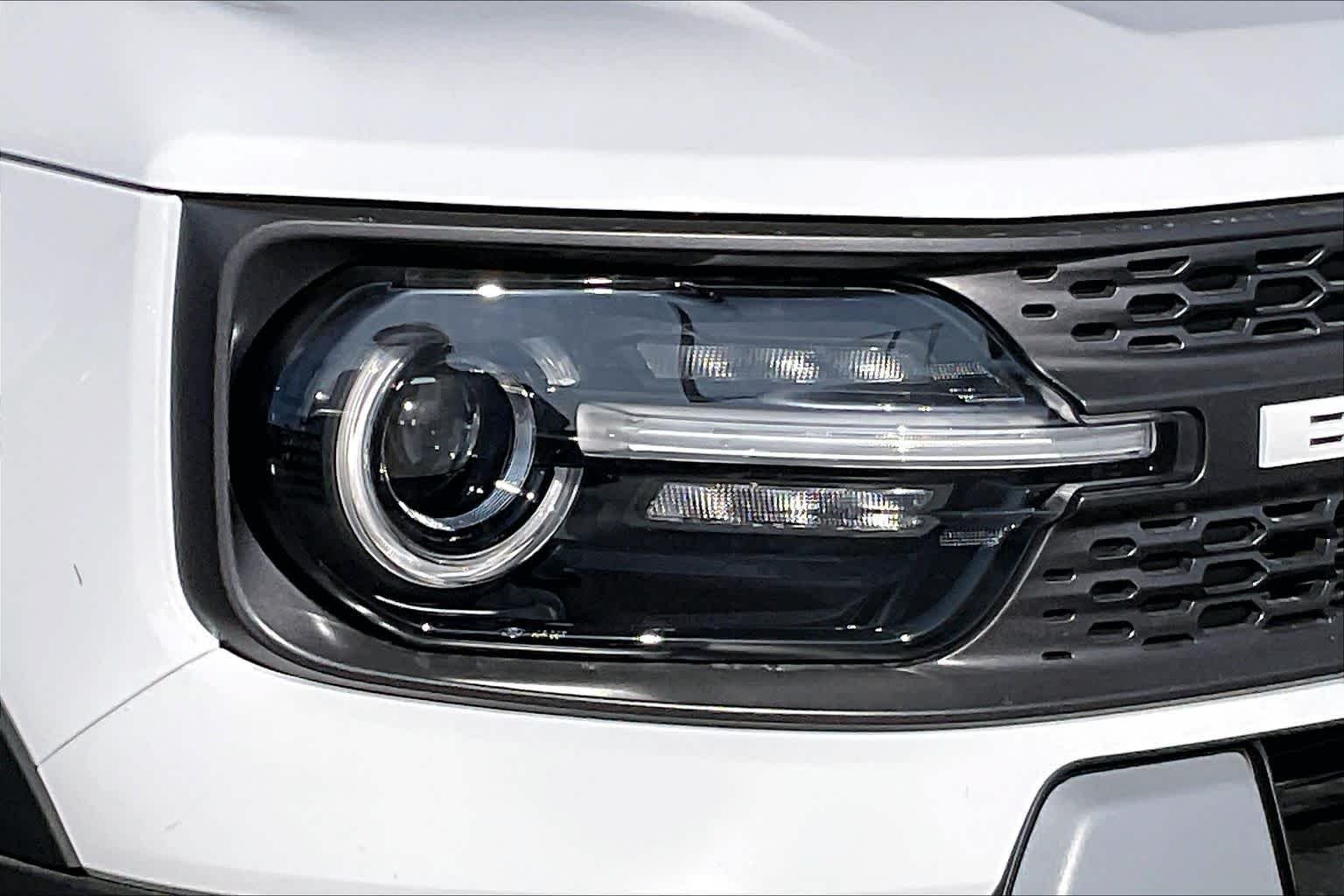 New 2026 Oxford White Ford Badlands® image 10