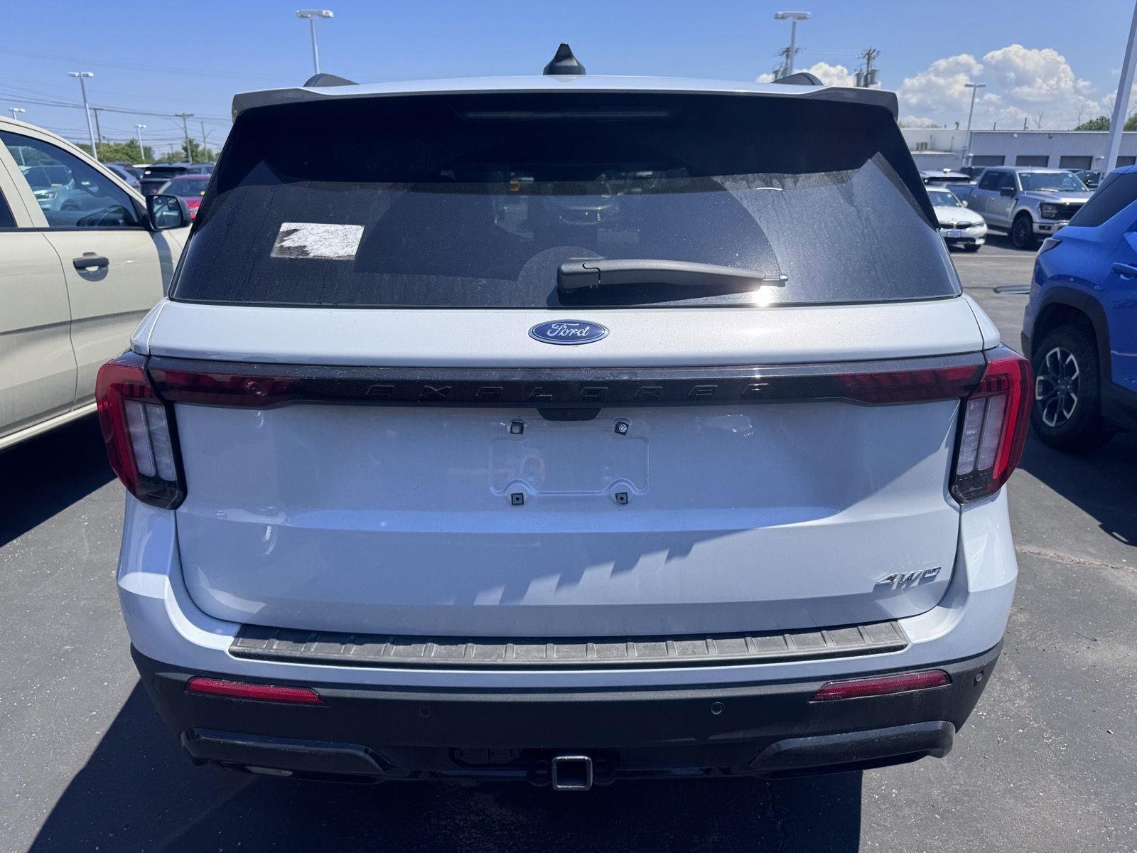 Used 2026 Wh Ford ST-Line image 7