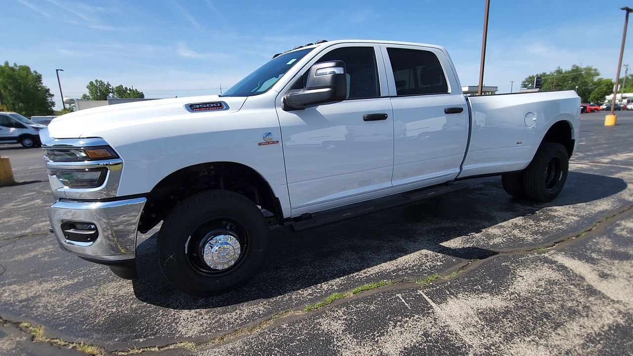 New 2026 White Ram Tradesman image 4