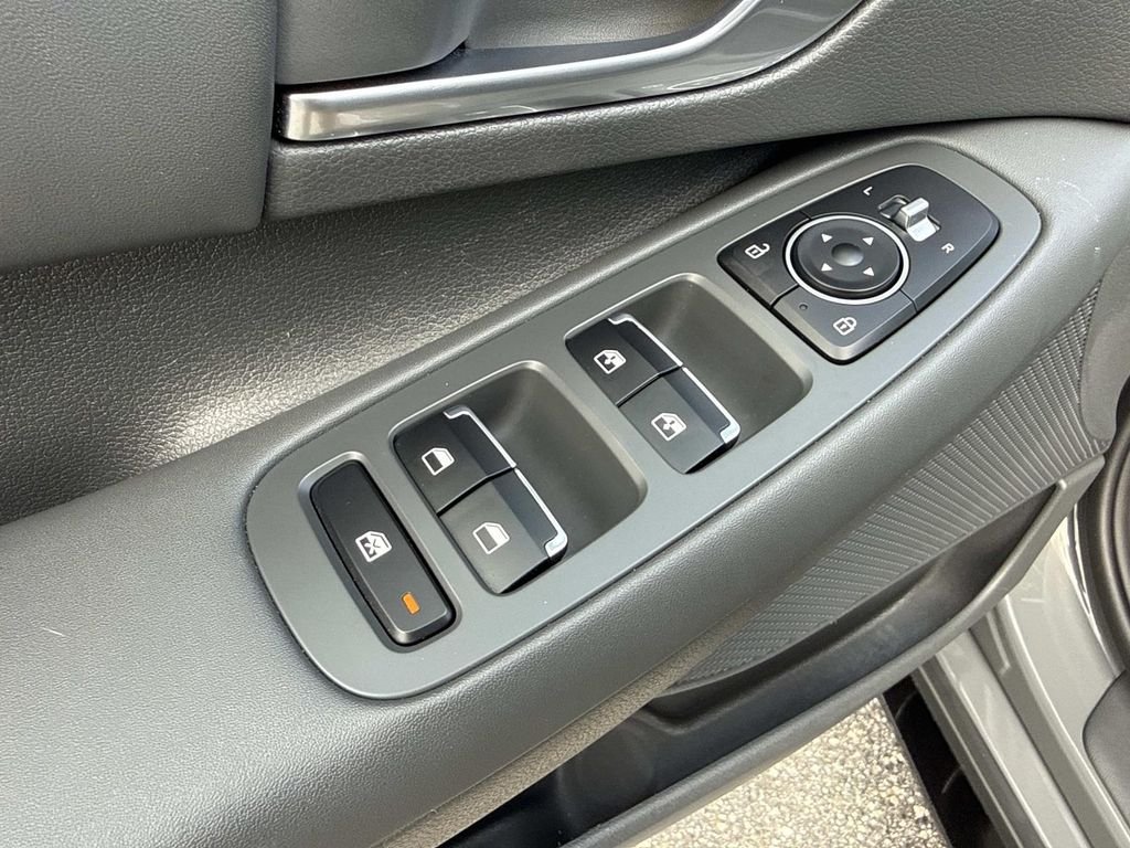Used 2020 Gray Hyundai SEL Plus image 21