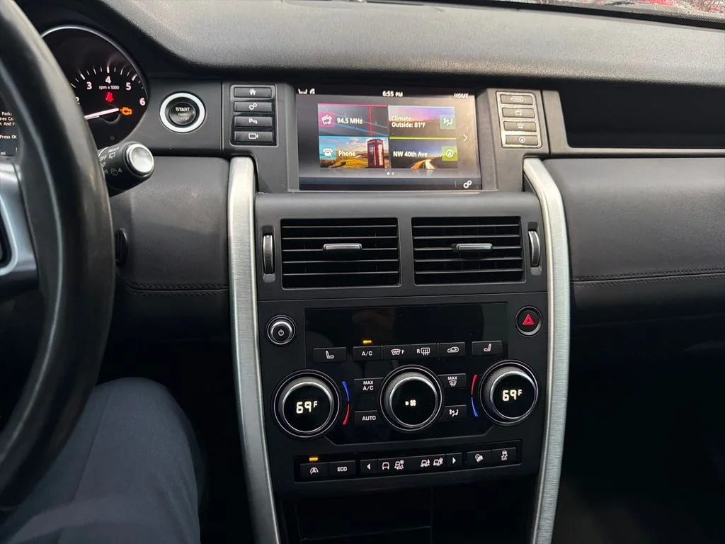 Used 2017  Land Rover HSE image 4