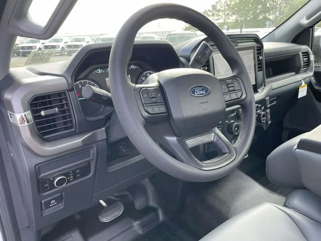 New 2026 Oxford White Ford XL image 15