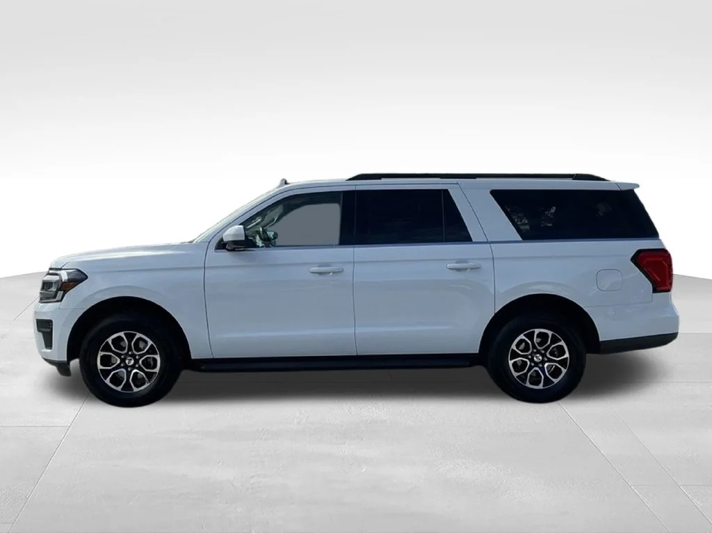 Used 2024 White Ford XLT image 3
