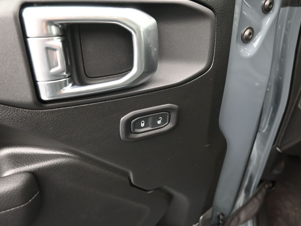 New 2026 Anvil Clear-Coat Exterior Paint Jeep Sport image 13
