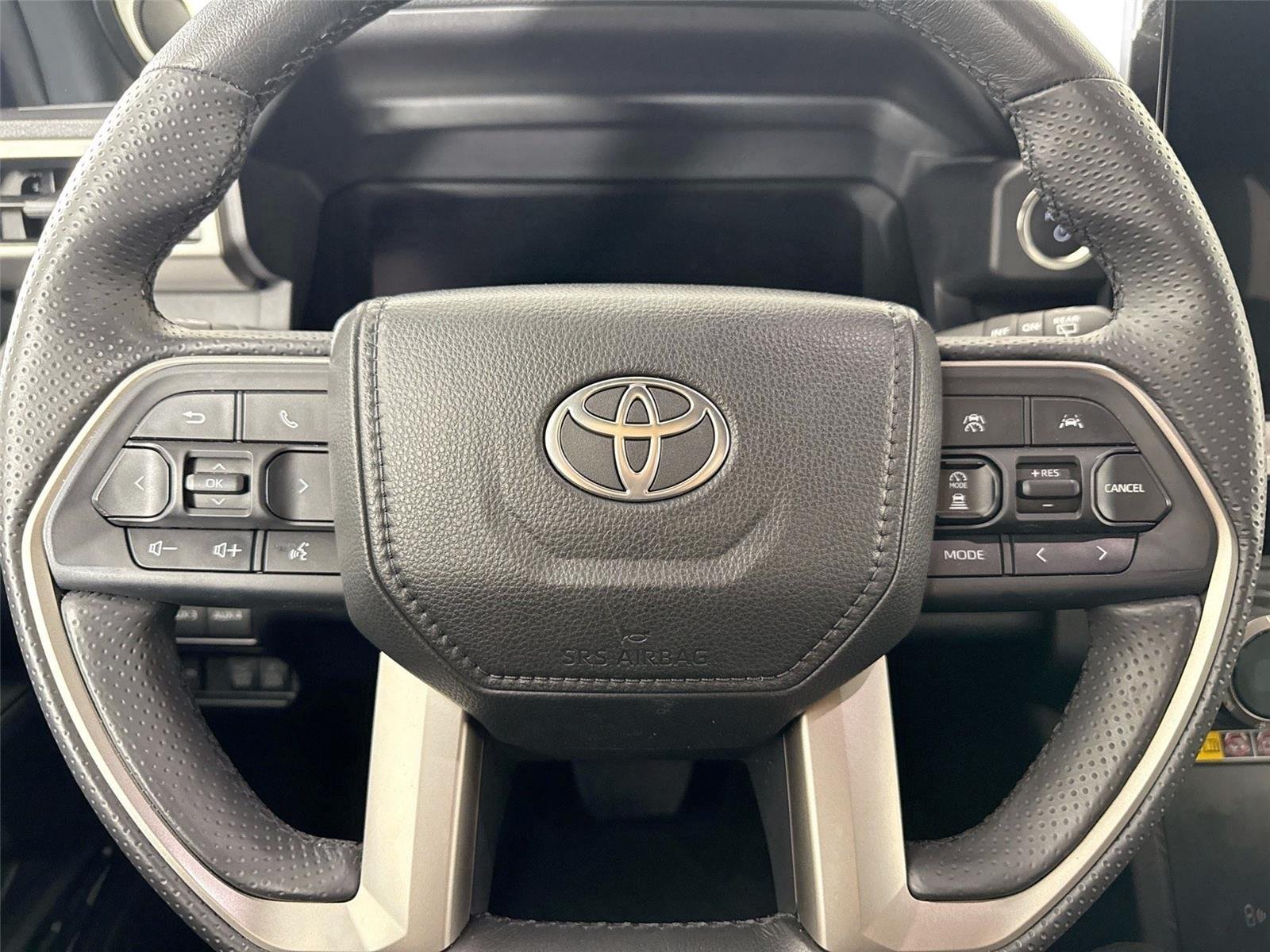 Used 2025 Ice Cap Toyota Hybrid Trailhunter image 17
