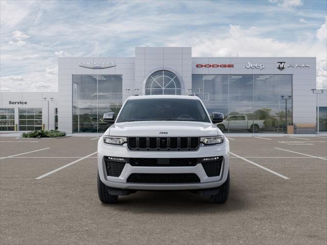 New 2026 Bright White Clear-Coat Exterior Paint Jeep Limited image 32