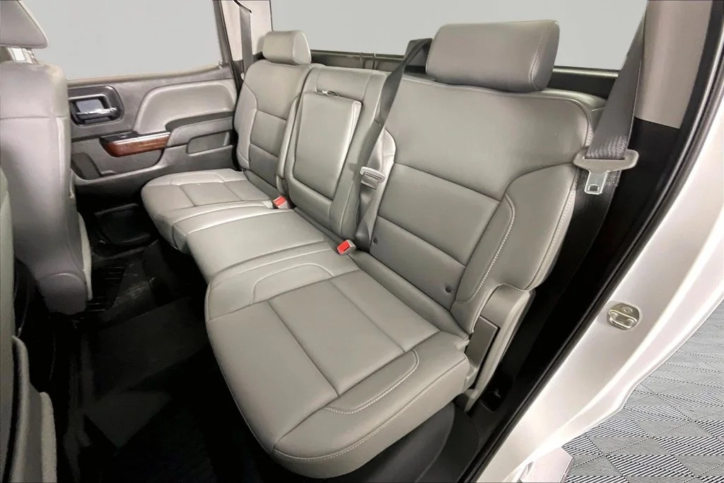 Certified Used 2018 White GMC SLT image 20