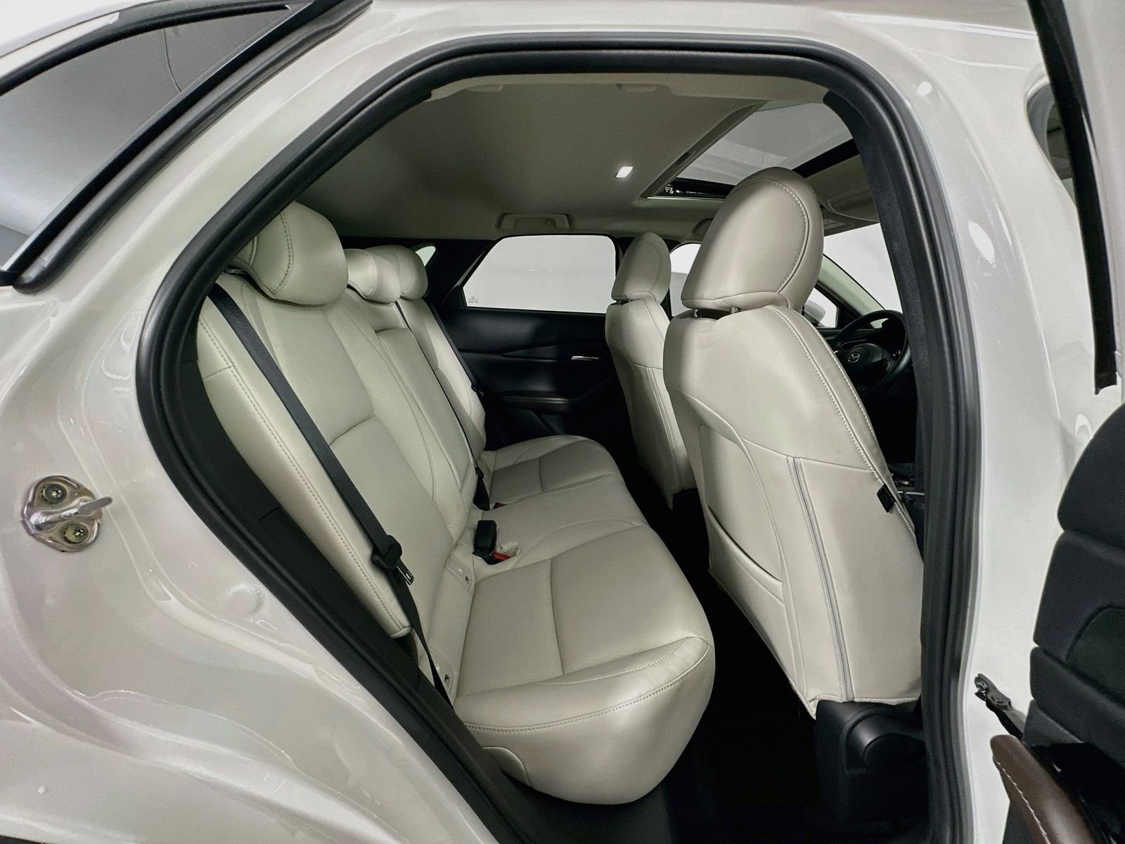 Used 2024 Snowflake White Pearl Mica Mazda 2.5 S Premium Package image 29