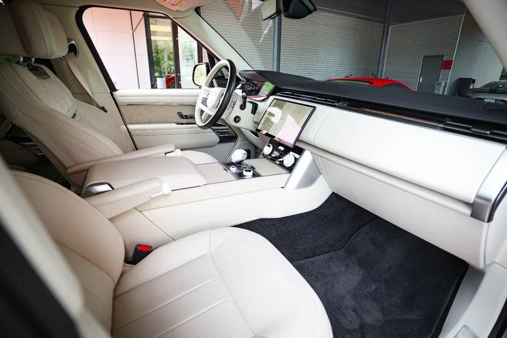 Used 2023 Flux Silver SV Bespoke Ultra Metallic Satin Land Rover SV image 48
