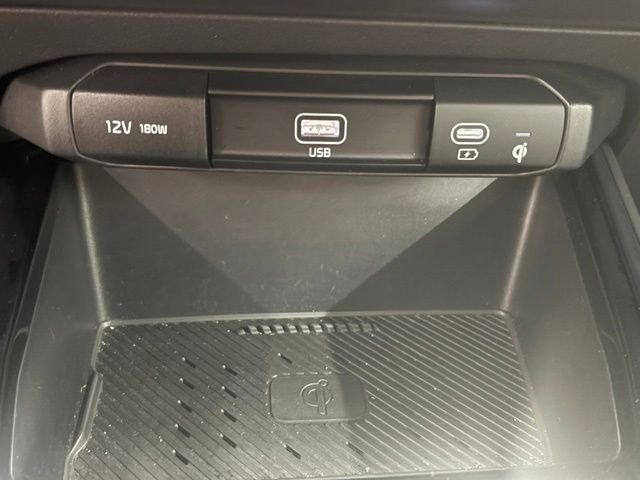 Used 2023 Red Kia EX image 28