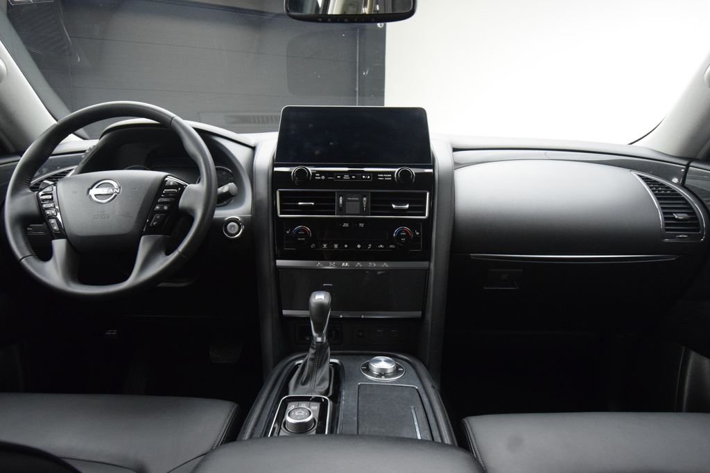 Used 2023 Gray Nissan SV image 3