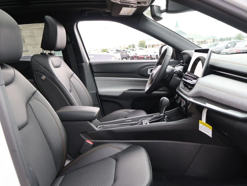 New 2026 Bright White Clearcoat Jeep  image 9