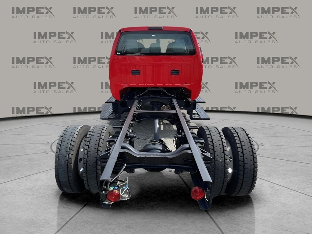 2021 Ford F-650 - Photo 19