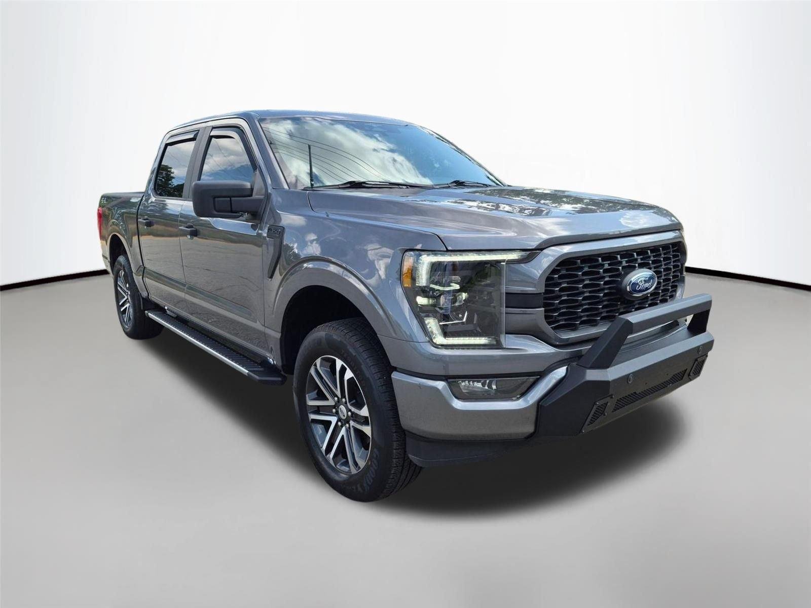 Used 2023 Carbonized Gray Metallic Ford XL image 3